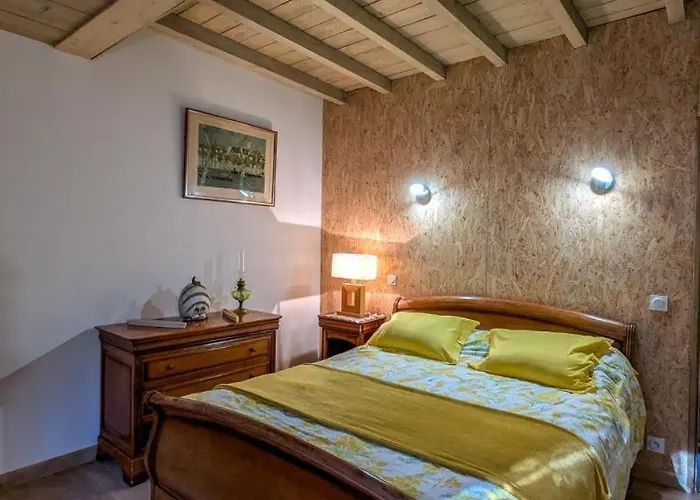 Le Castillon Dom wakacyjny